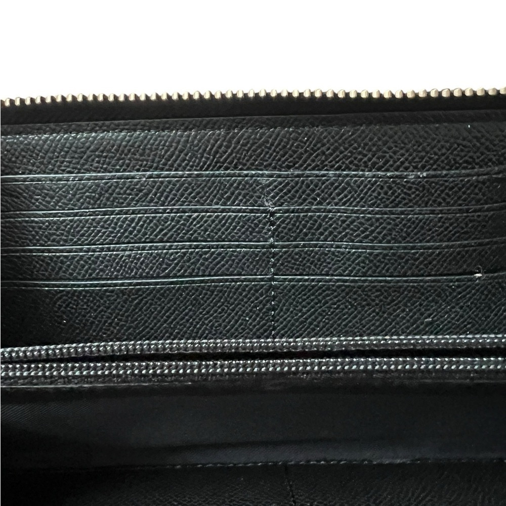 Coach Floral Print Zipper Wallet. Excellent condition! - Picture 7 of 9